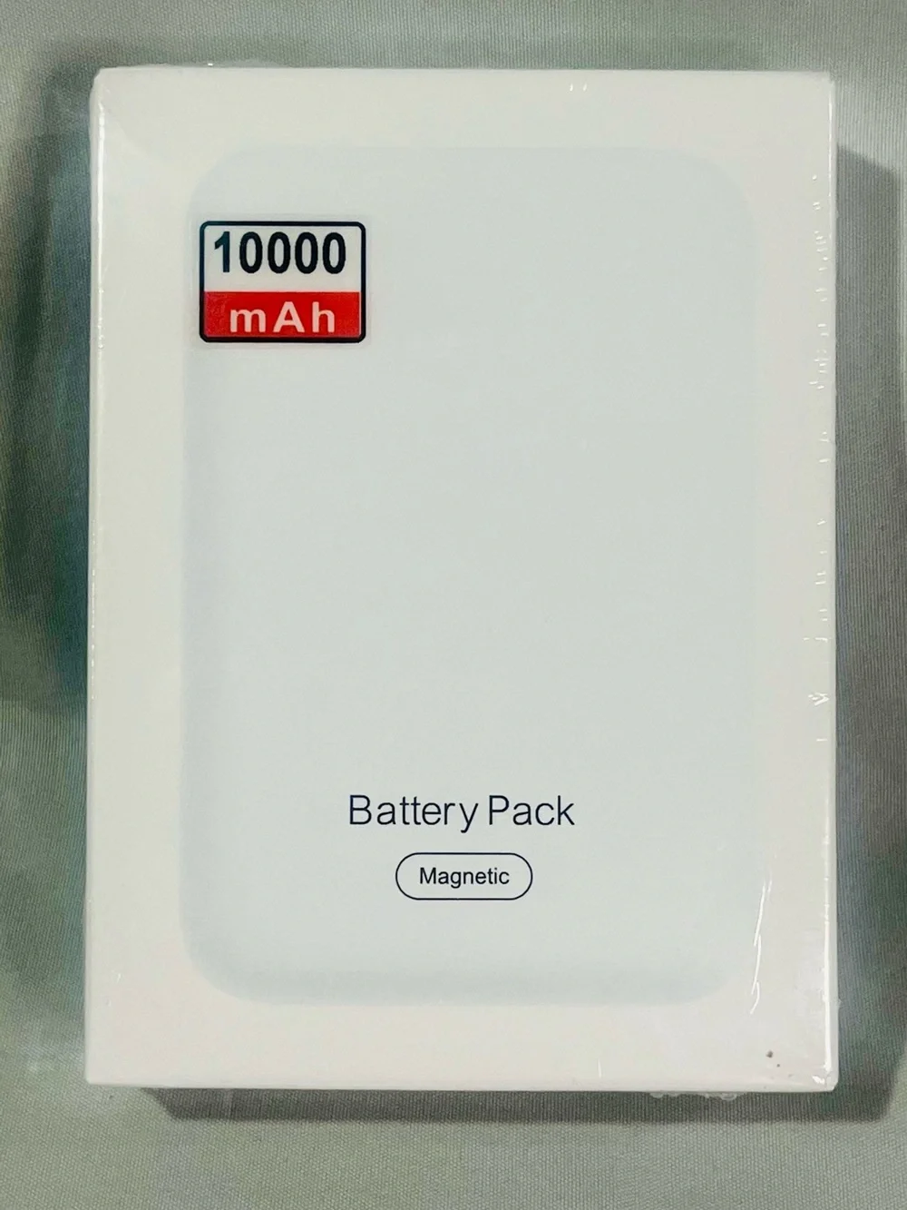 Magnetic 10000 mAh White Battery Pack Power Bank